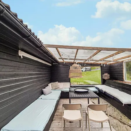2 Bedroom Lovely In Hébergement de vacances
