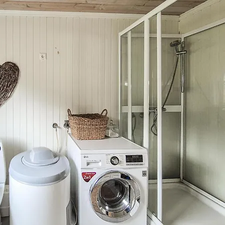 2 Bedroom Lovely In *
