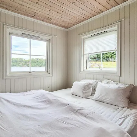 2 Bedroom Lovely In Holiday home *